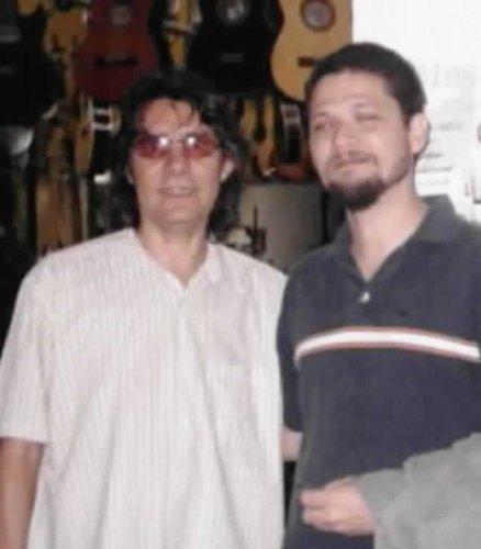 Fui entrevistar Lô Borges, antes de um show em Itaboraí, mas o lado fã falou mais alto. 2003.