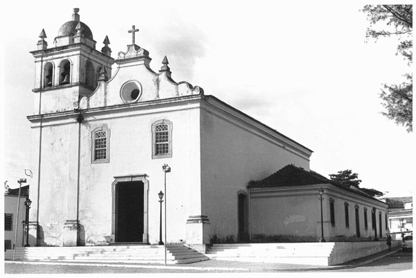 "A Igreja Matriz de São João Batista, localizada no Centro Histórico de Itaboraí, tem sua origem em 1672"